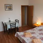 Studio Apartment Bupic- Close To Old City With Free Parking